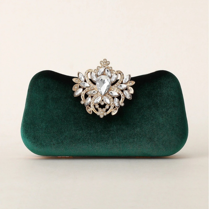 Dark Green Velvet Clutch Bag L - Luxury Bags Green recension och pris