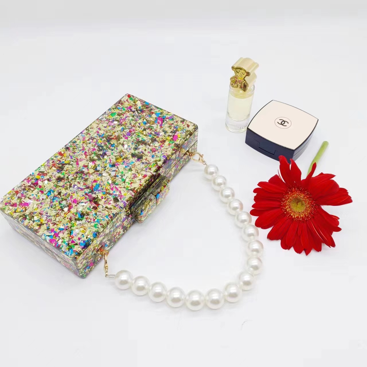 Luxury Acrylic Beaded Clutch B - Luxury Bags Green recension och pris